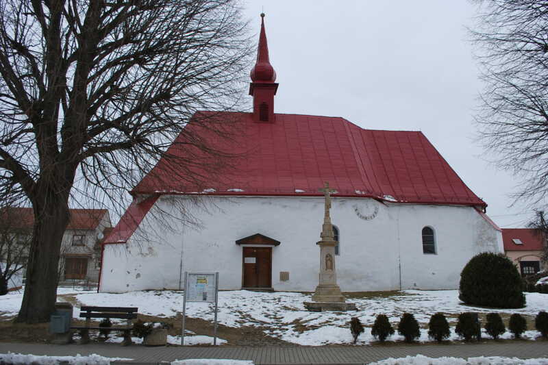 Stínava, kousek od Prostějova, prastarý kostelík hodný vaší pozornosti
