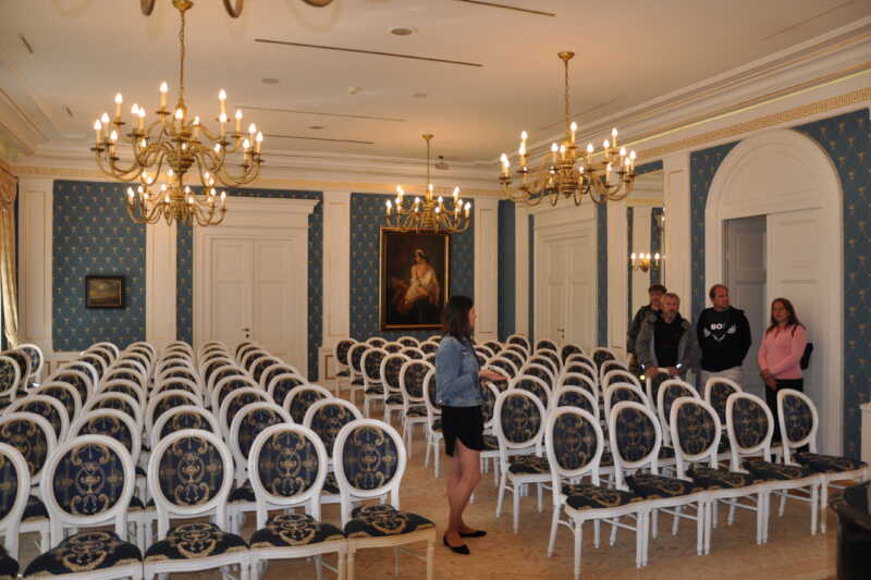 Empírový sál - vskutku důstojný prostor