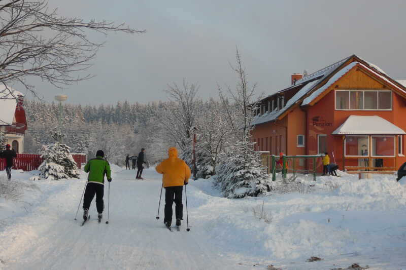 Zasněžené okolí Suchého má poezii, kterou nenajdete ani v Krkonoších, ani v Alpách